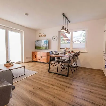 Berg' & Bluamen Stubai * Нойштифт-им-Штубайталь