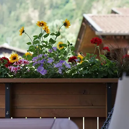 Berg' & Bluamen Stubai Apartament