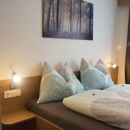 Apartament Berg' & Bluamen Stubai Neustift im Stubaital